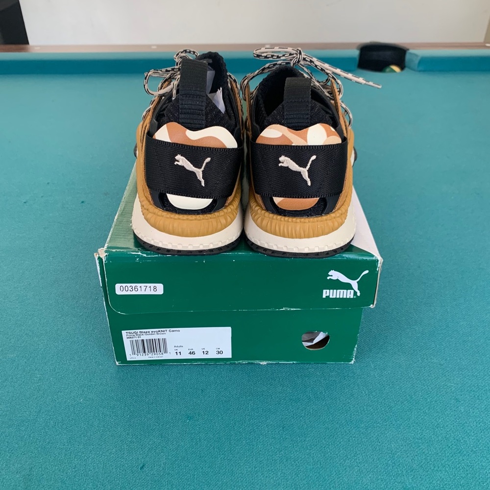 Shoes - Picture 4 of 4
